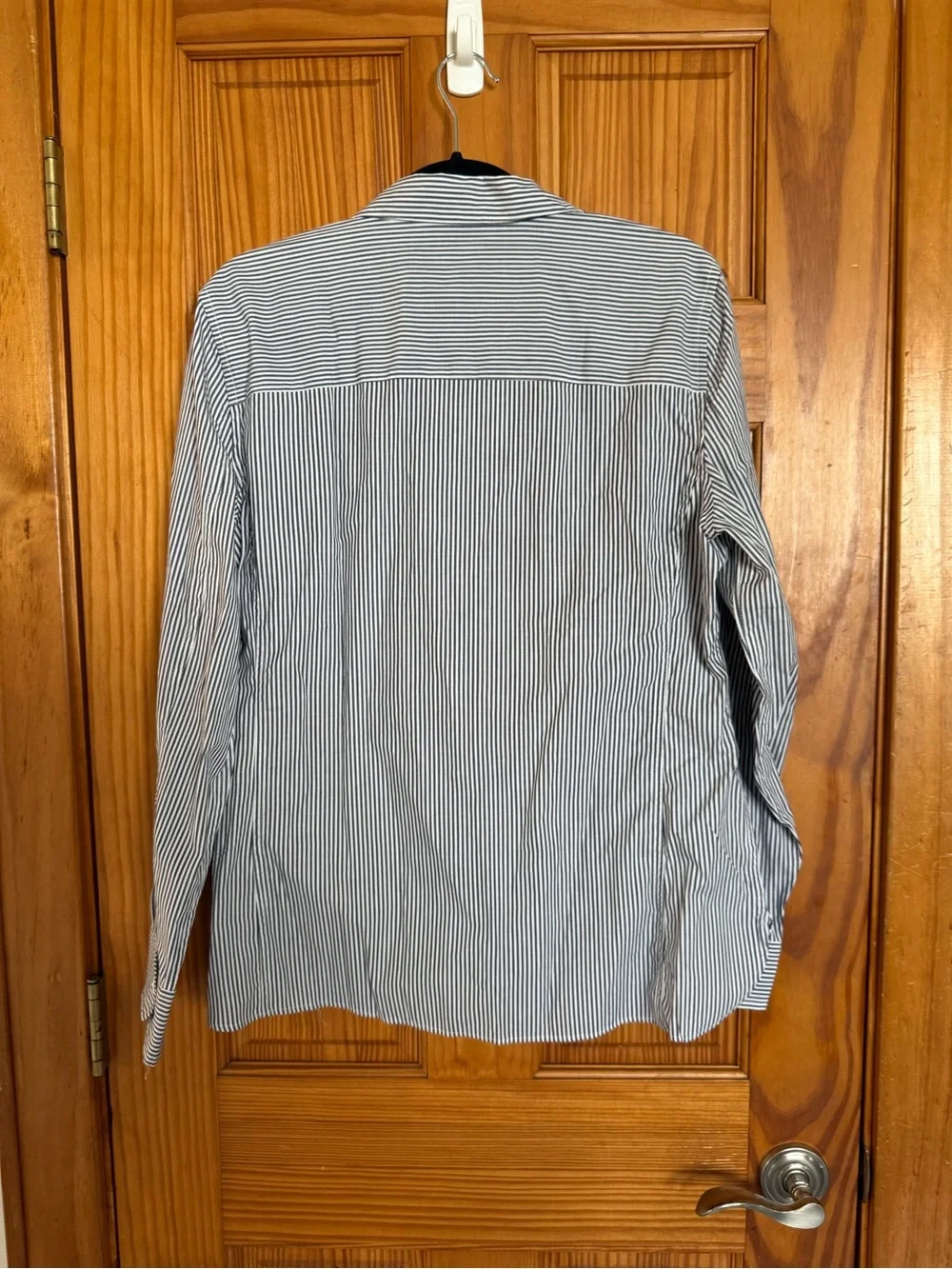 NWT J.Crew Women’s Wren Slim Fit Navy and White Stripe Button-Up Shirt